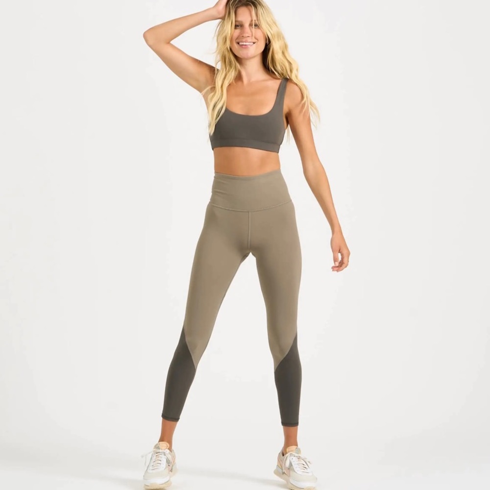 Vuori two toned leggings